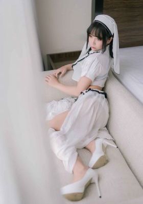 免费特黄一级高清国产_十万网红美女美酱